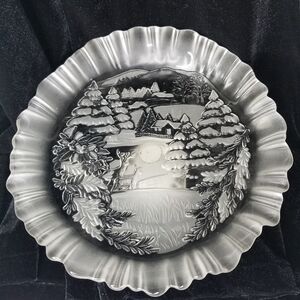 Mikasa Frosted Crystal Winter‎ Dreams Collection Pedestal 8-9" Cake Plate Stand